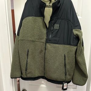 New with tags Under Armour Mission Boucle Swacket